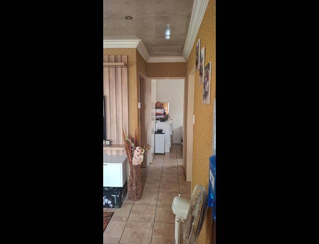 2 BEDROOM HOUSE FOR SALE IN SOSHANGUVE VV